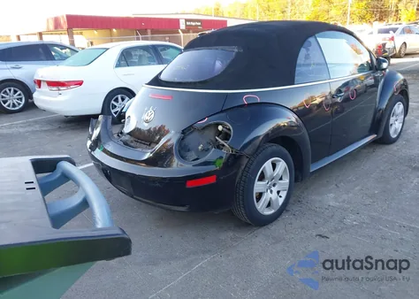 2007 Volkswagen New Beetle 2.5 z USA, uszkodzony, nr VIN 3VWRF31YX7M407999